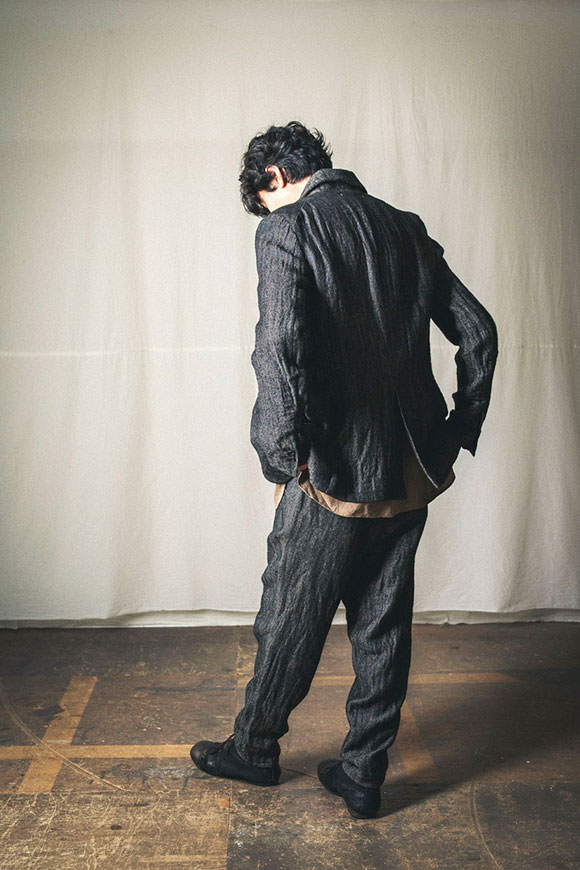 A233-03_heather-black