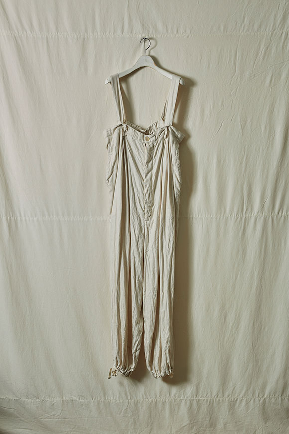 S232-11_nude