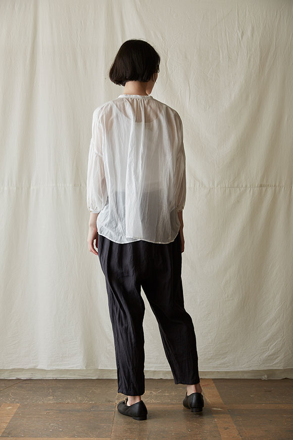 S231-08_nude