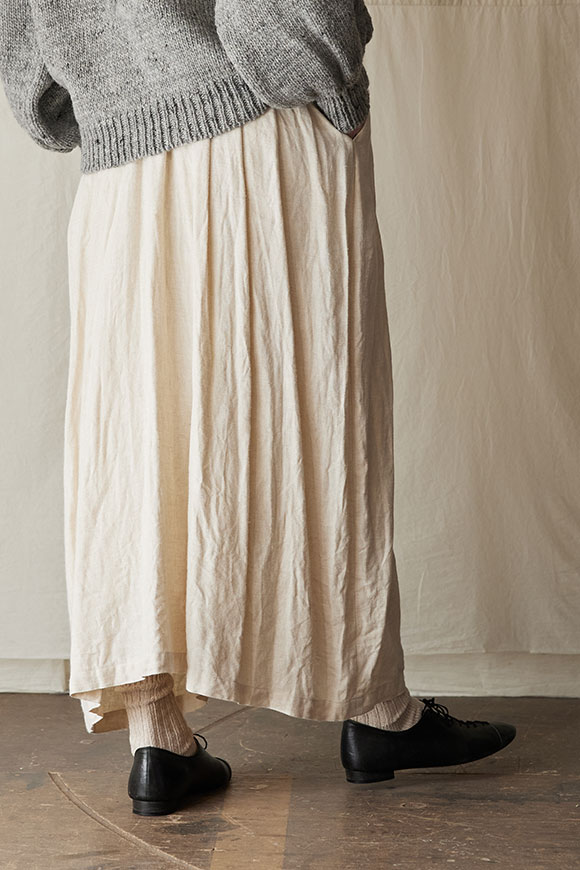 A241-27_ivory