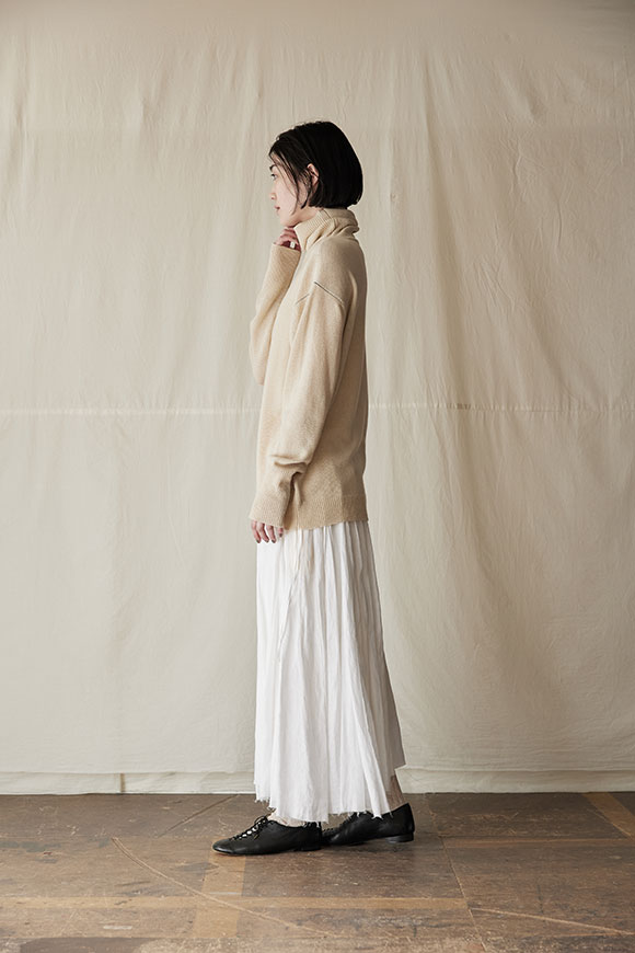 A242-07_ivory