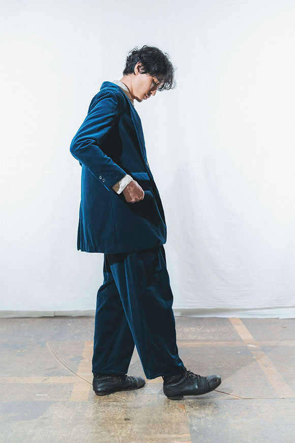 A242-14_brine-blue
