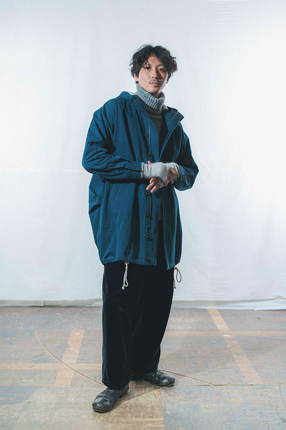 A242-16_brine-blue