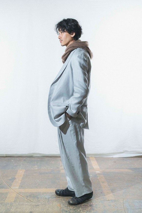 A242-13_ice-grey