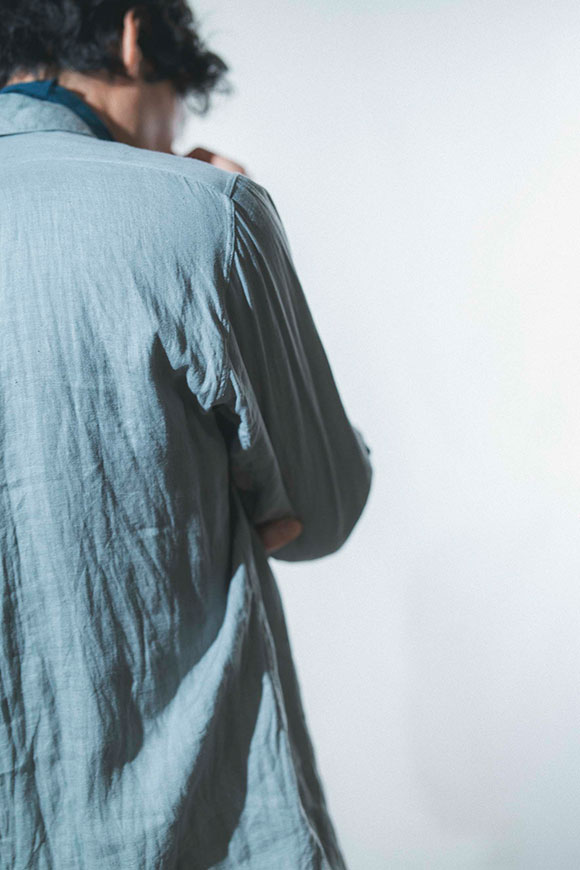 T003-05_sky-grey