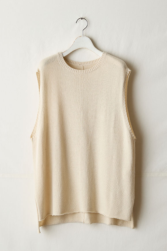 A252-03_ivory