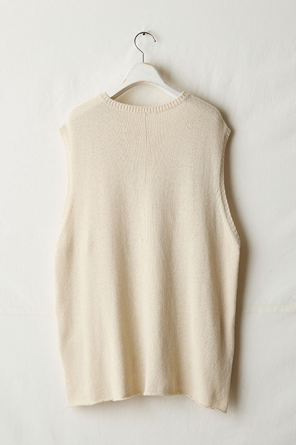 A252-03_ivory