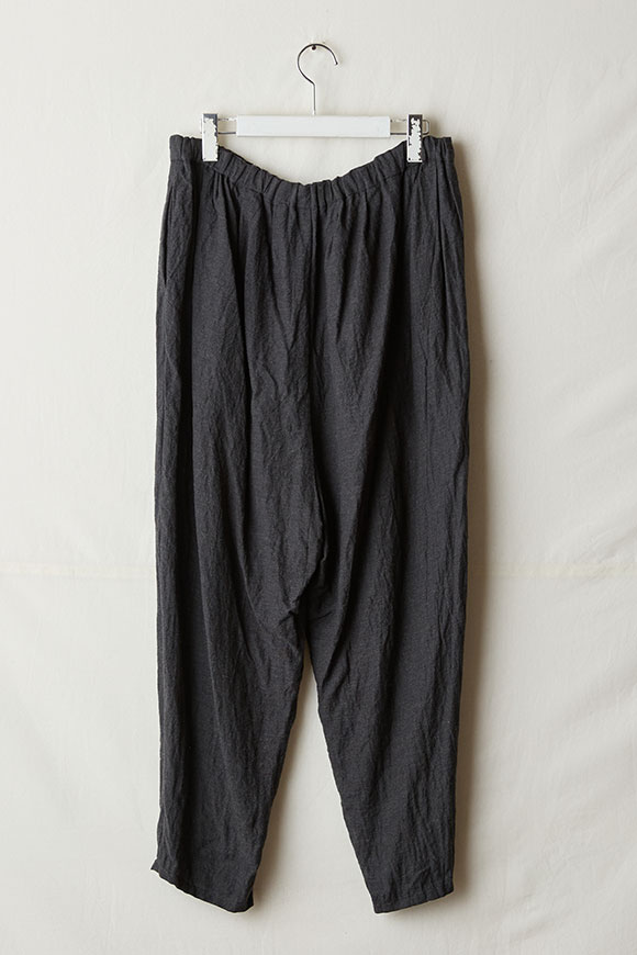 A252-15_ebony-black