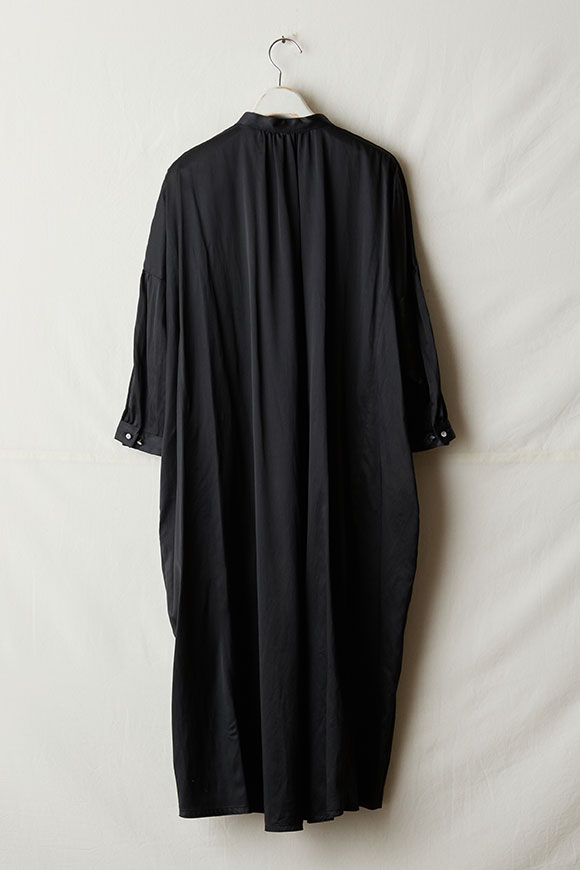 T001-04_black_25aw