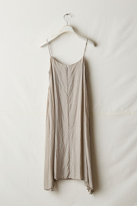 T001-06_sand-beige_25aw