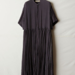 flared-sleeve dress | esseism