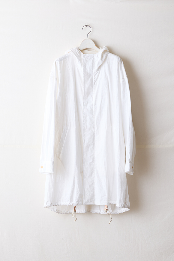 S252-07_white