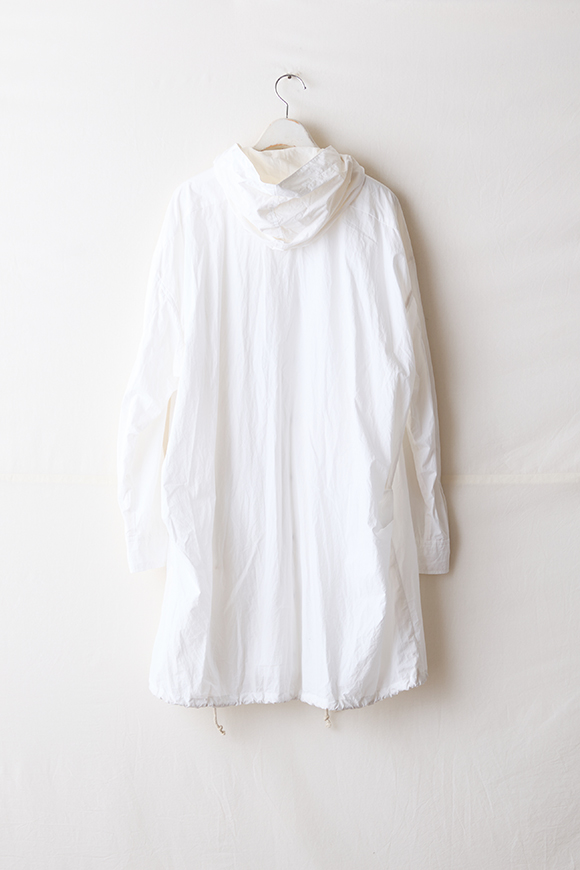 S252-07_white