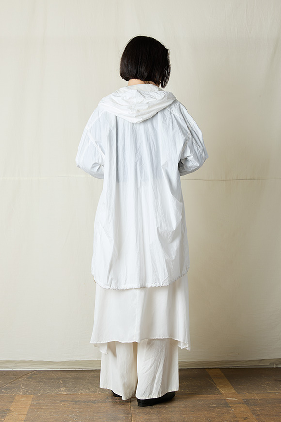 S252-07_white