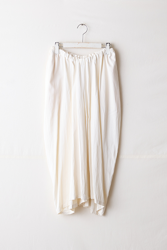 S252-11_off-white