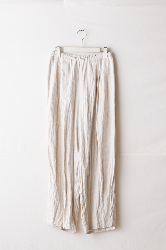 S252-18_ivory