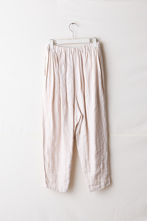 S252-23_ivory