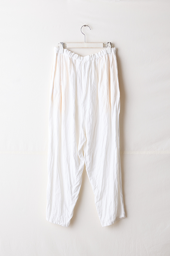 S252-23_off-white