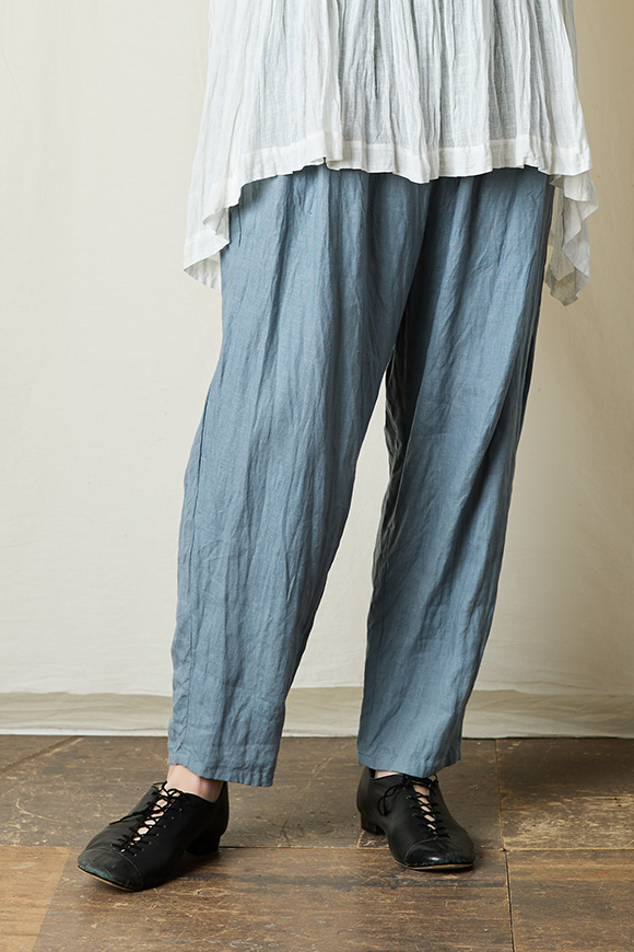 S252-23_shadow-blue