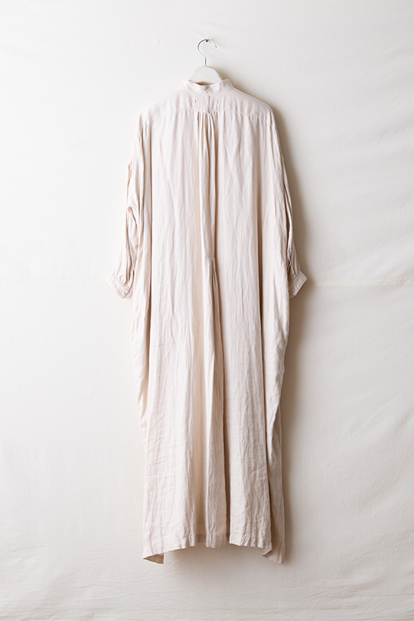 S251-03_ivory