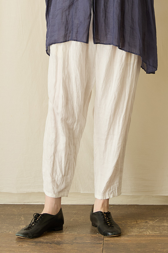 S252-23_off-white