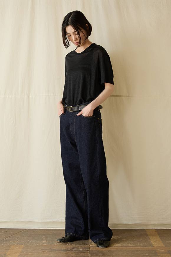S242-01_black