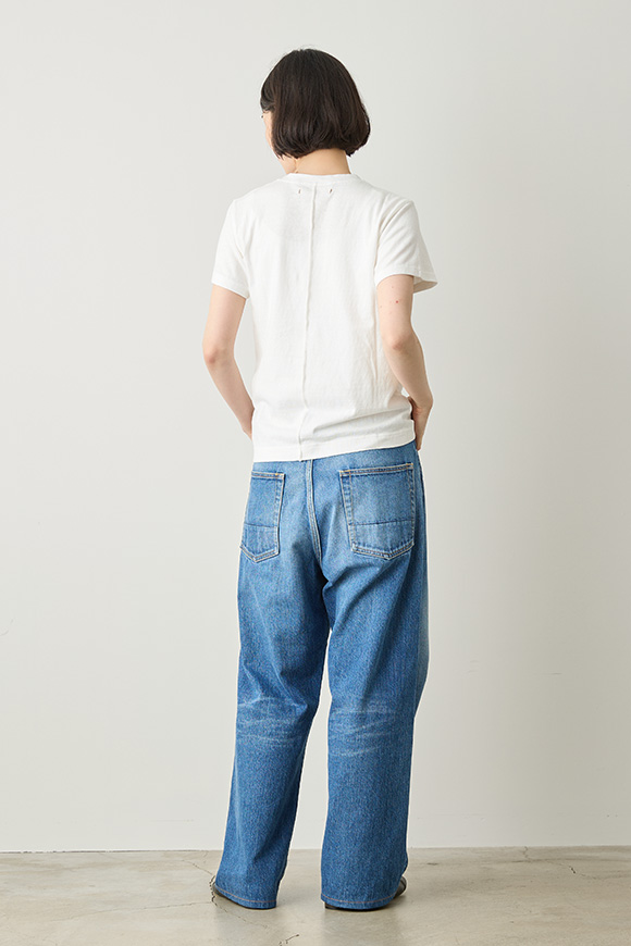 B252-04_off white