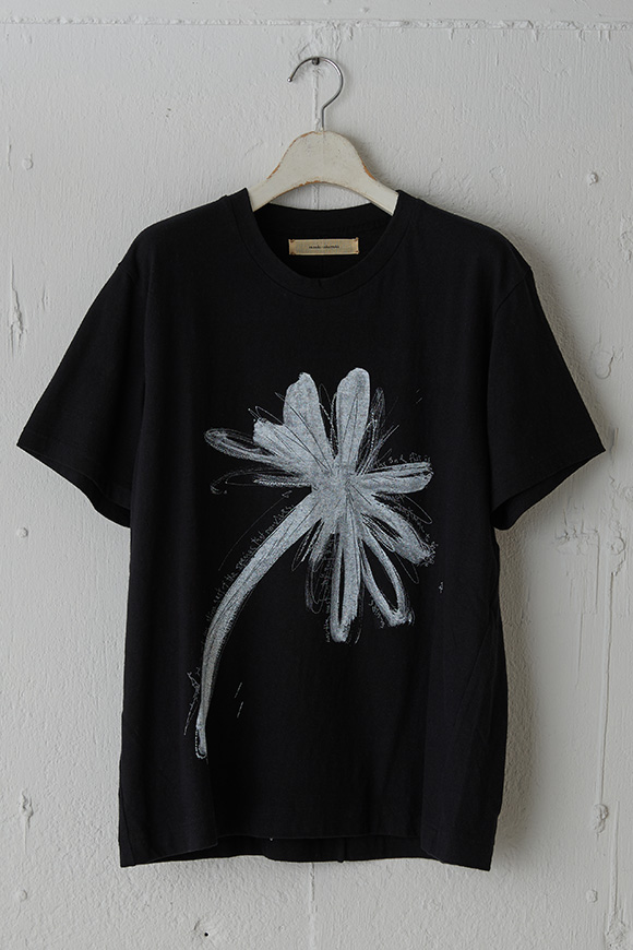 B252-05_black