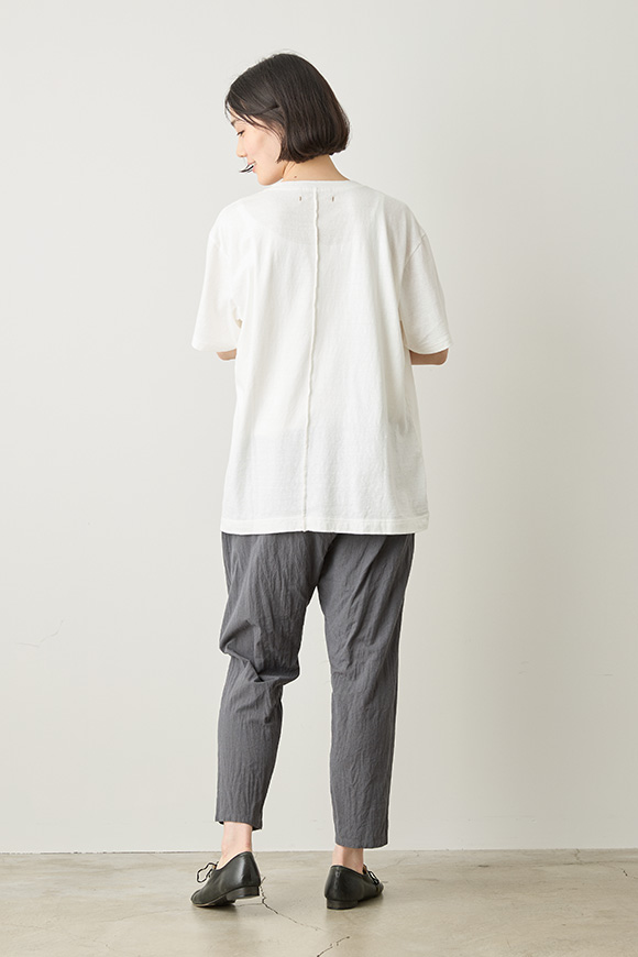 B252-05_off white