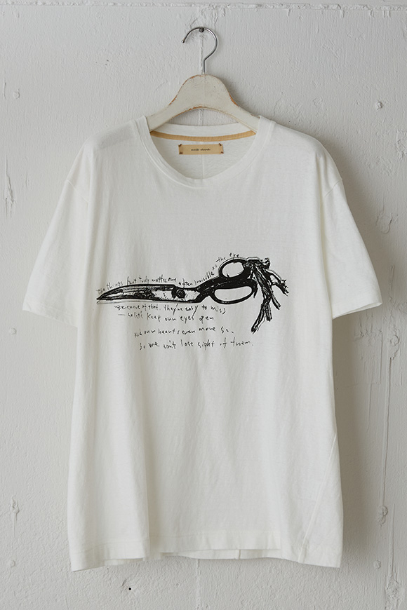 B252-06_off white