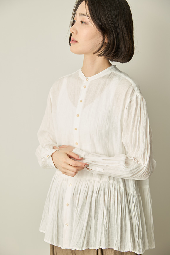 S261-04_off white