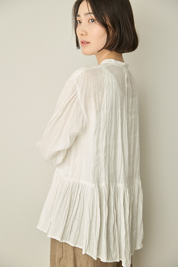 S261-04_off white
