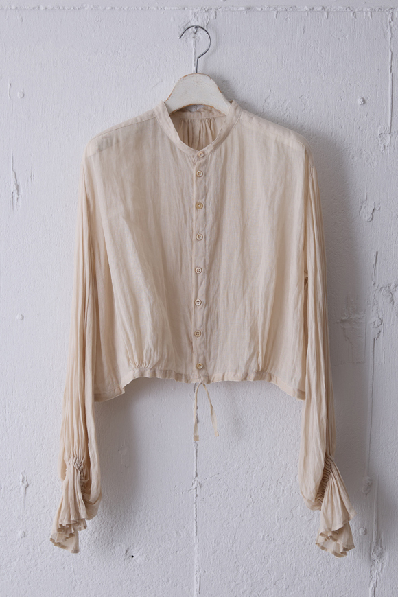 S261-12_mist white