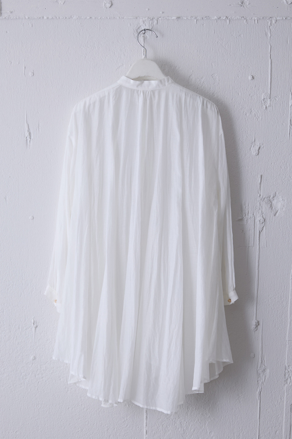 S261-17_white