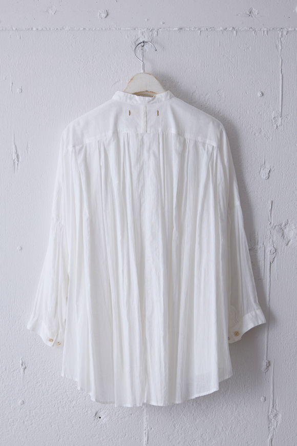 S261-19_off white