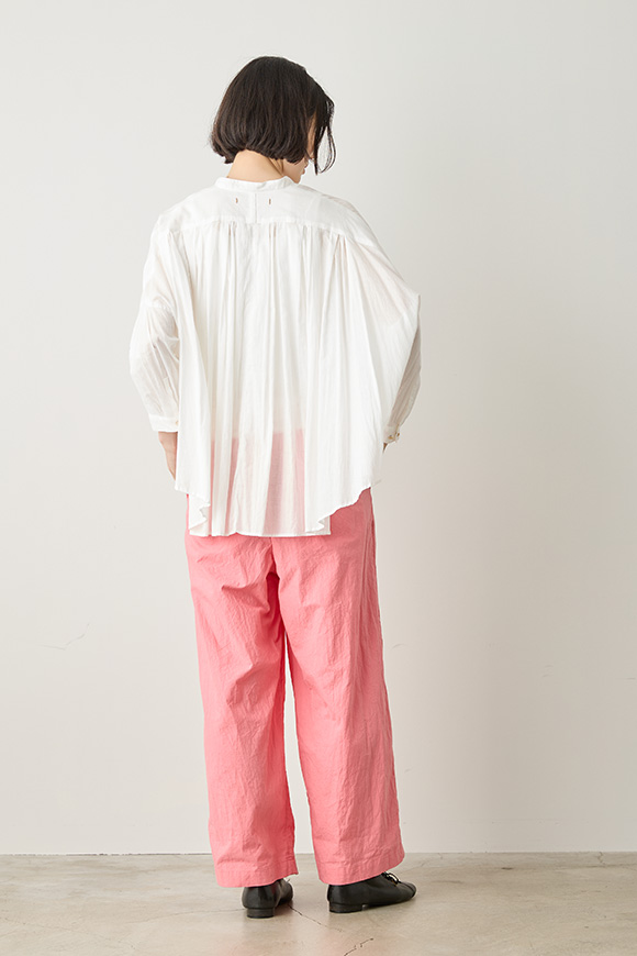 S261-19_off white