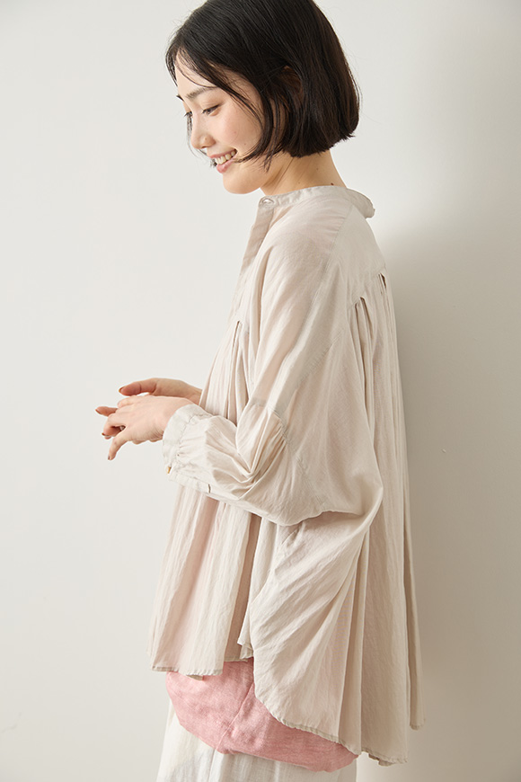 S261-19_pale mist