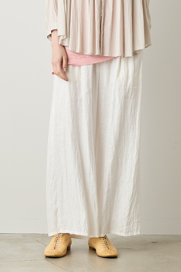 S261-26_off white