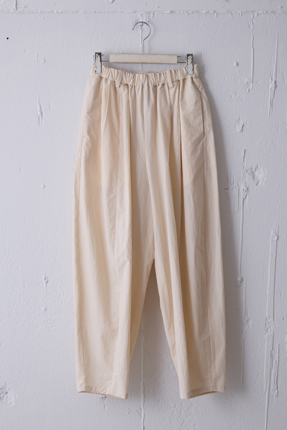 S261-27_ivory