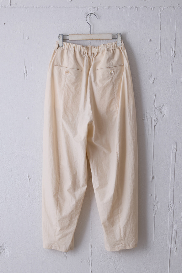 S261-27_ivory