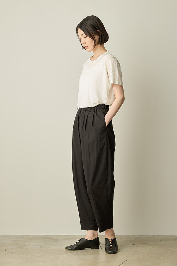 S262-19_off white