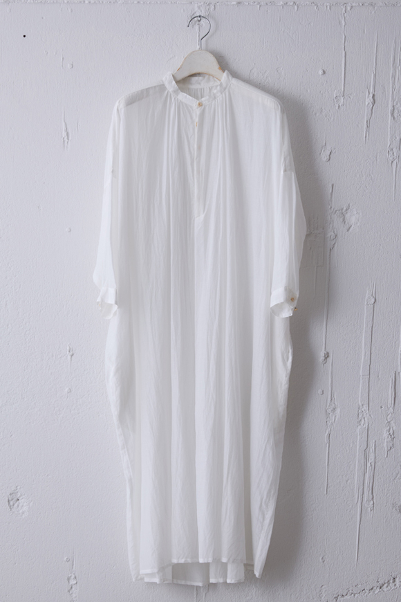 S261-33_white