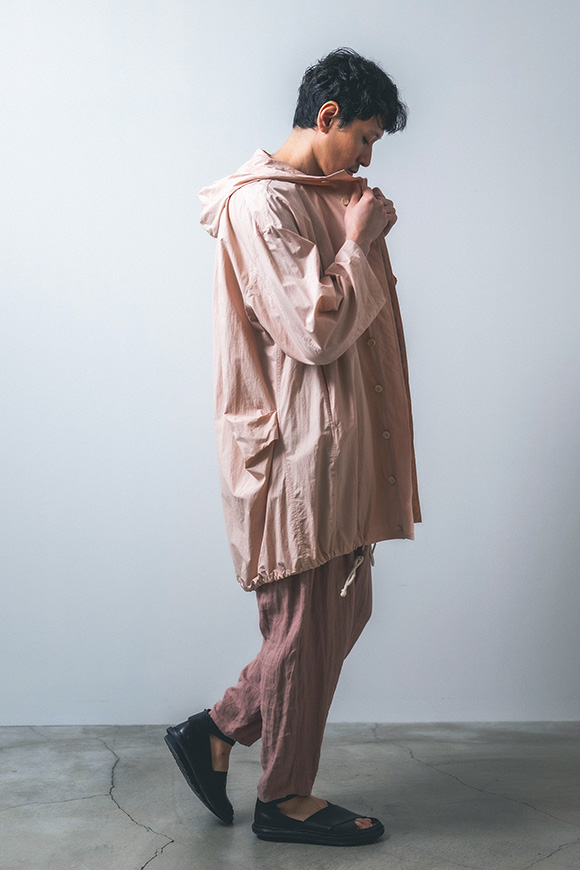 S262-13_cloudy peach