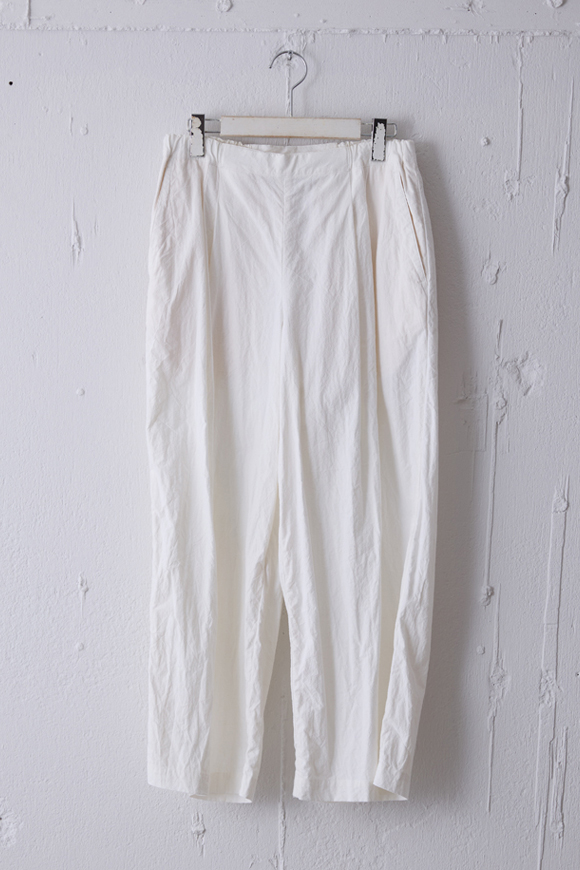 S262-21_off white