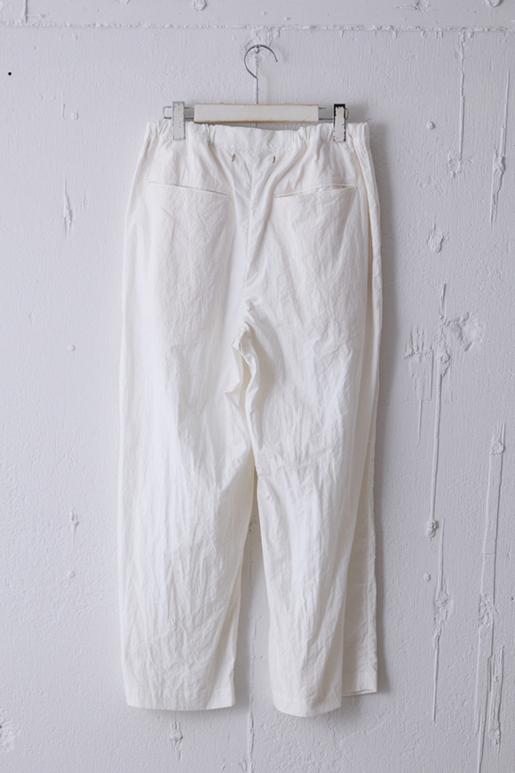 S262-21_off white