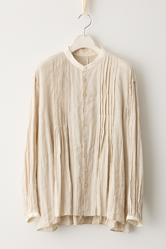 B261-03_pale frosty beige