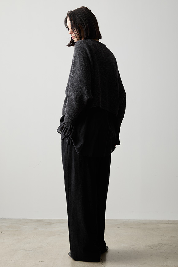 B261-04_charcoal grey