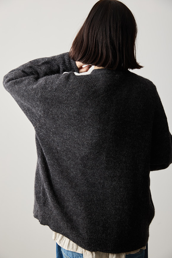 B262-05_charcoal grey