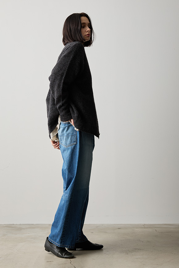 B262-05_charcoal grey