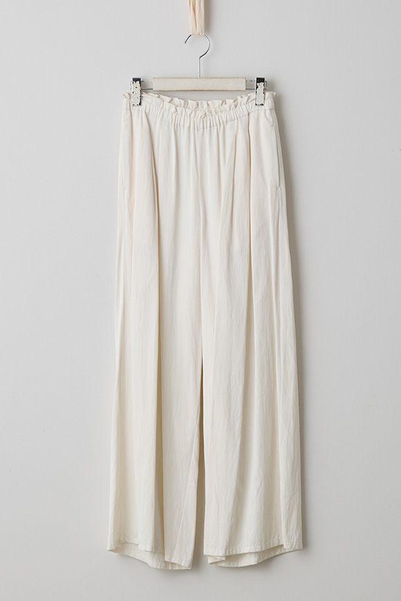 A271-02_ivory